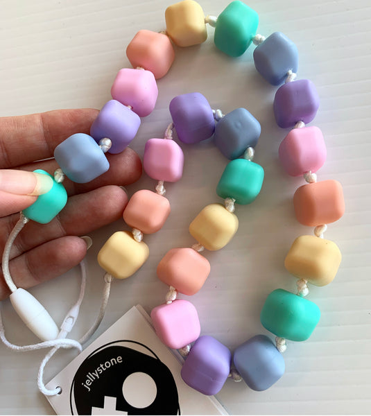 Jellystone Princess & The Pea Necklace - Pastel